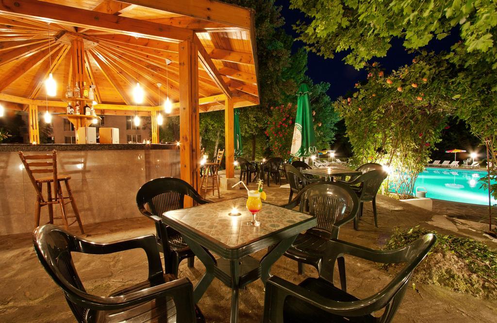 Ljuljak Hotel โกลเดน แซนส์ ภายนอก รูปภาพ