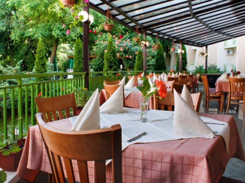 Ljuljak Hotel โกลเดน แซนส์ ภายนอก รูปภาพ